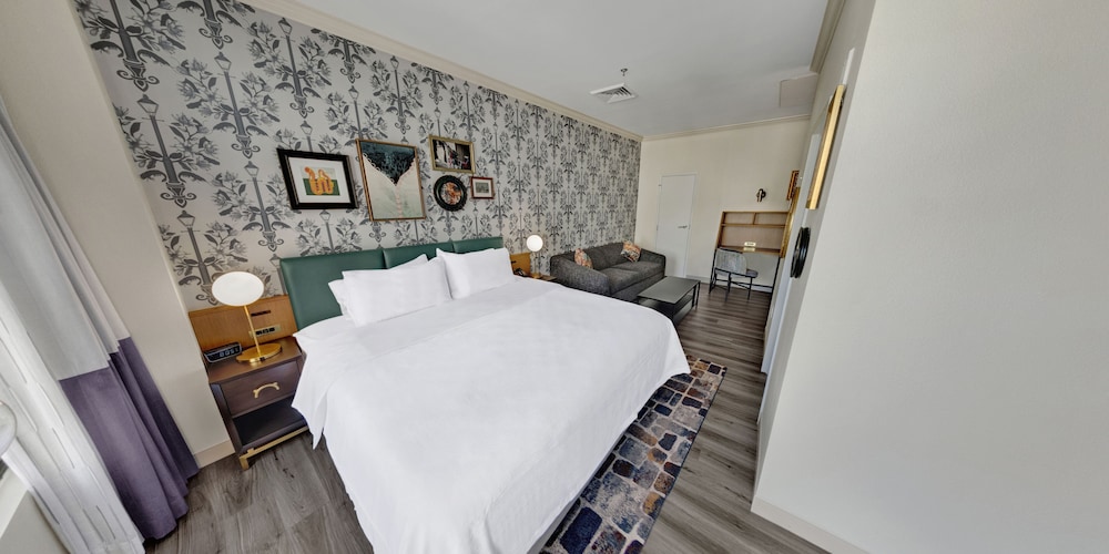 Hotel Indigo New Orleans French Quarter 19/70