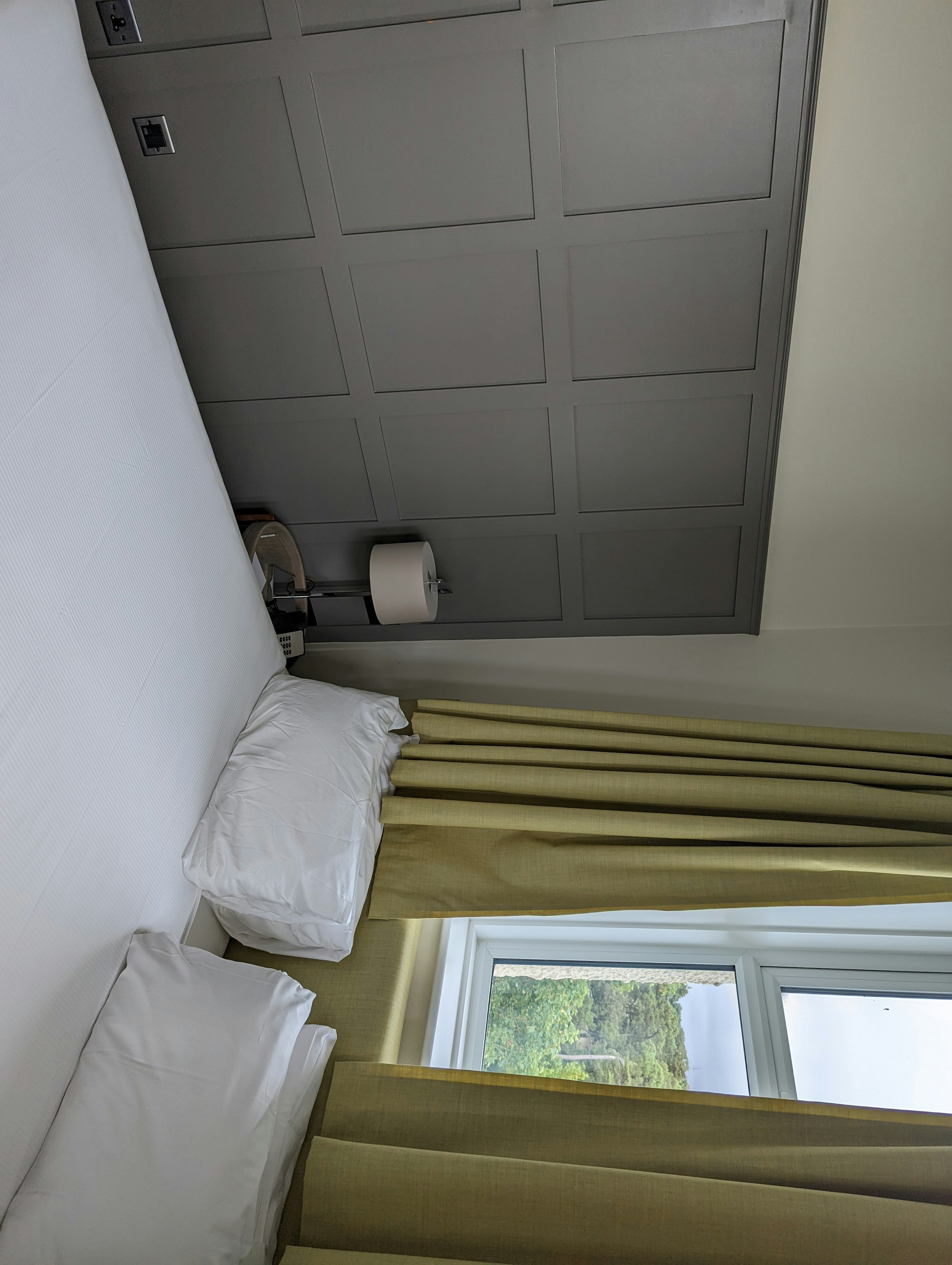 Hermitage Hotel 4/38