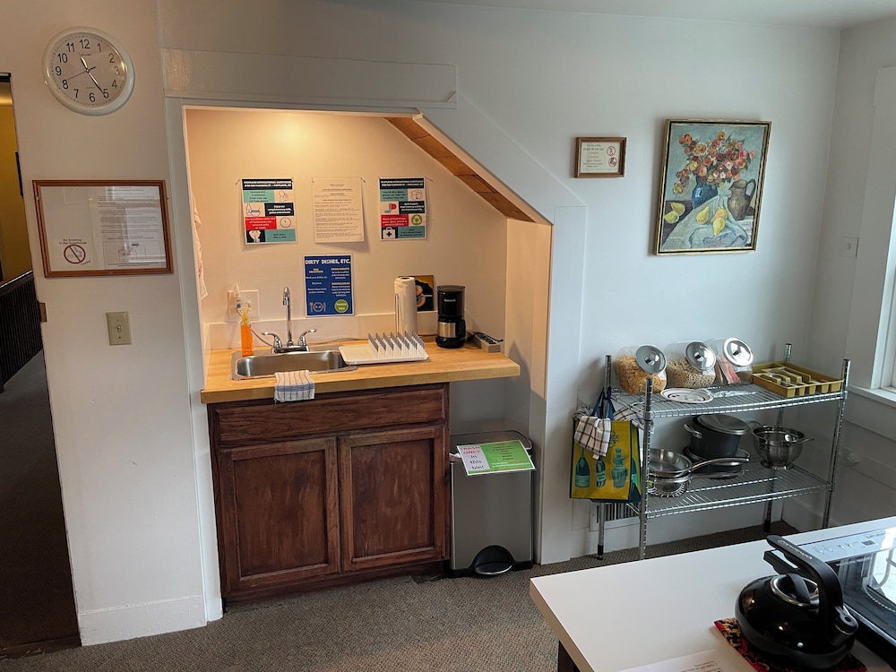 Portland International Guesthouse 8/50