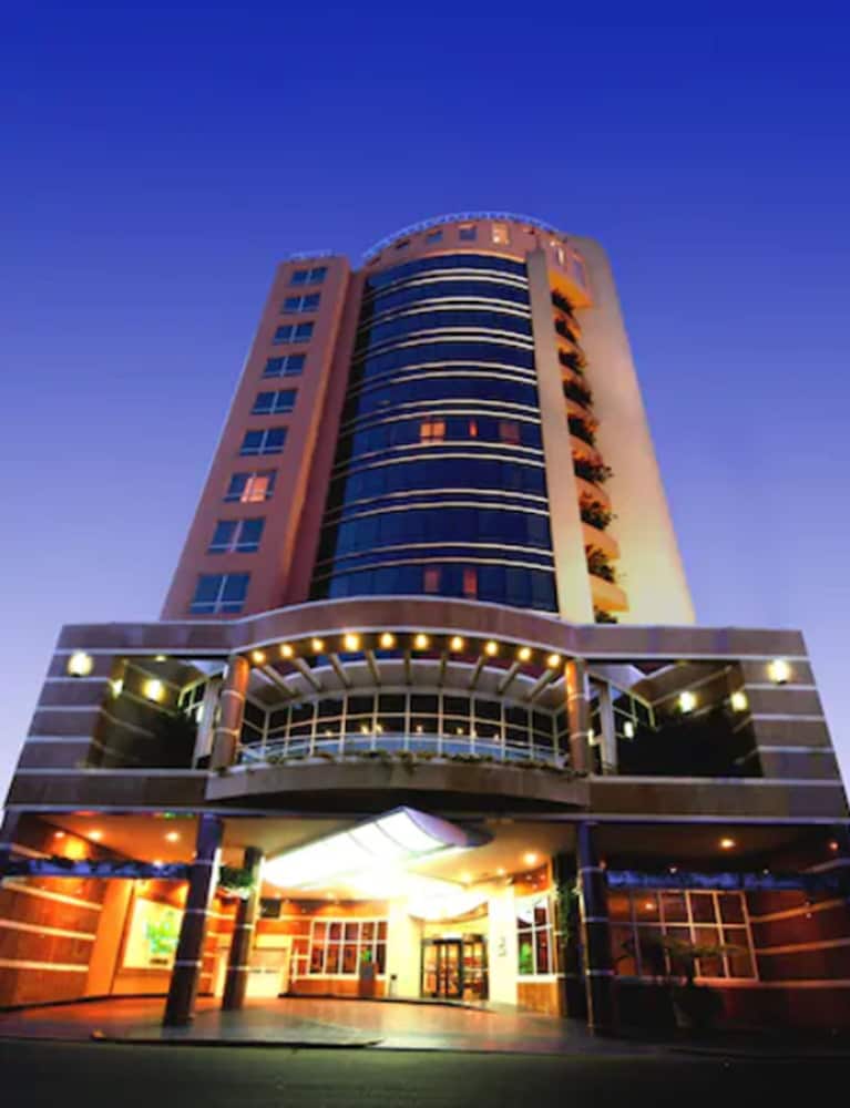 InterTower Hotel 1/44