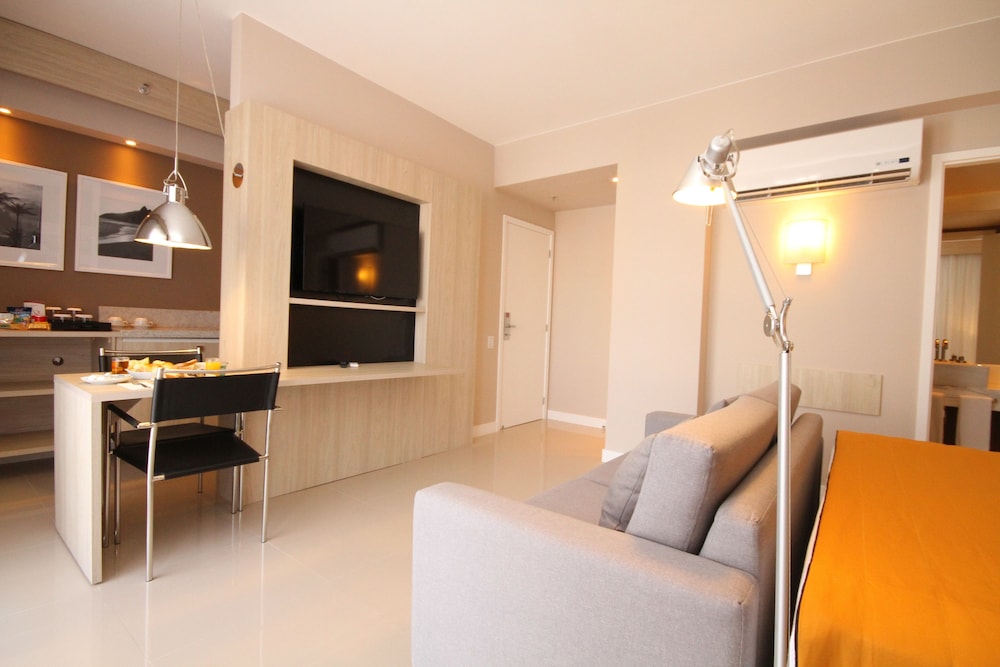 Promenade Link Stay 40/57