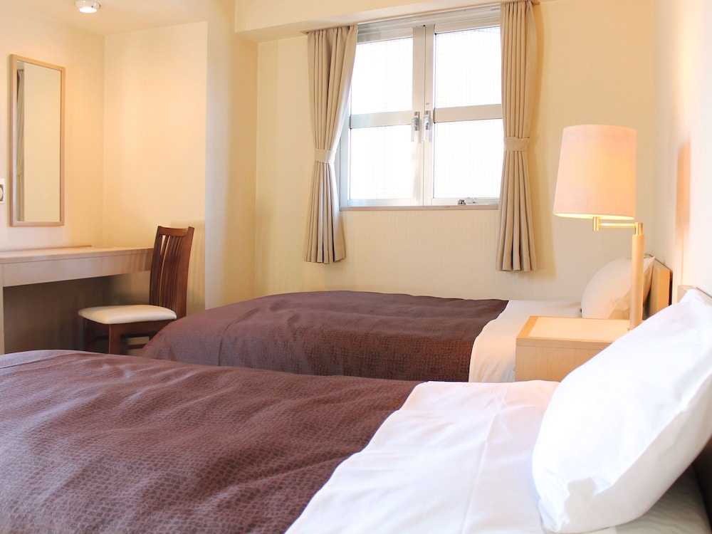 Room, Twin Beds