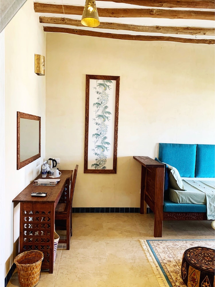 Kendwa Rocks Beach Hotel 66/76