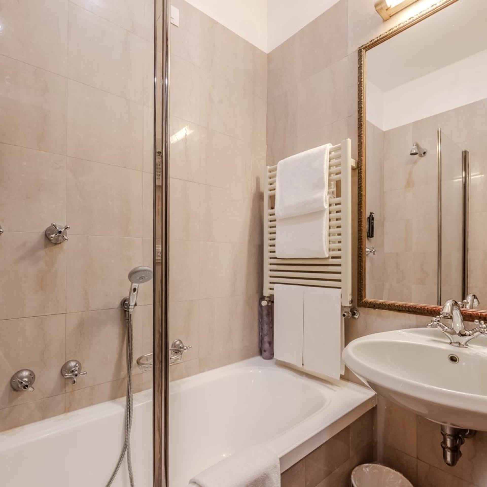HOTIDAY Room Collection - Venezia Santa Lucia 50/50