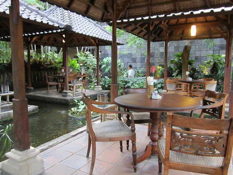 Hotel Puri Bambu 18/39