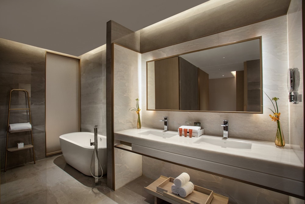 Crowne Plaza Fuzhou South 9/65