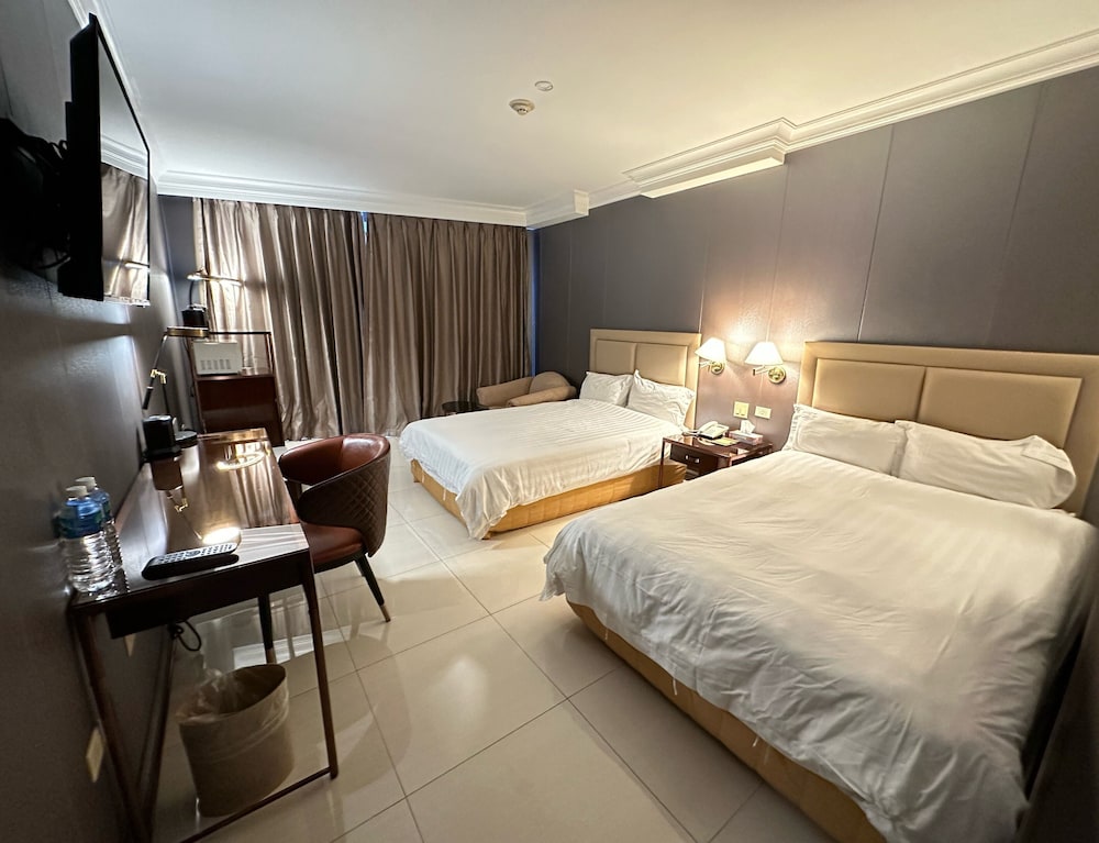Royal Orchid Guam Hotel 13/50