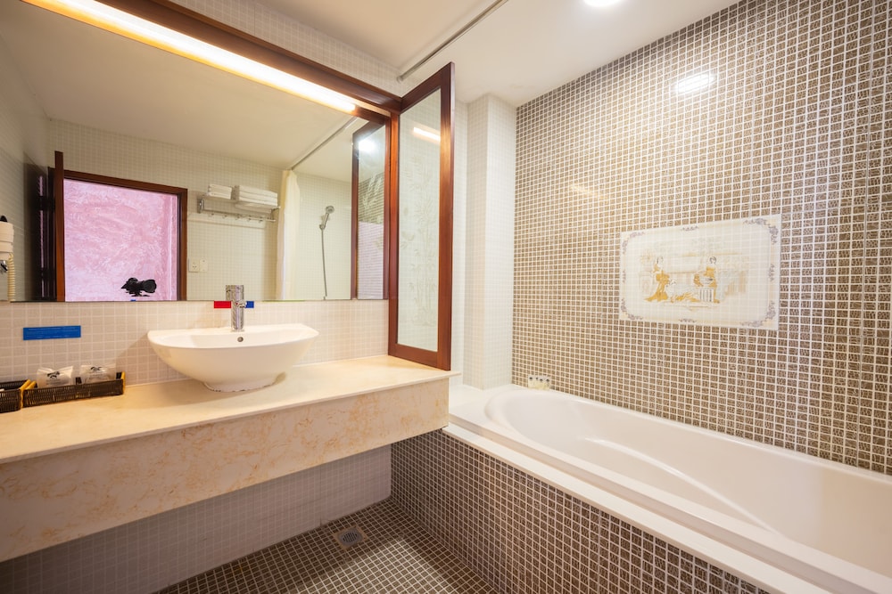 Duc Vuong Hotel 11/86
