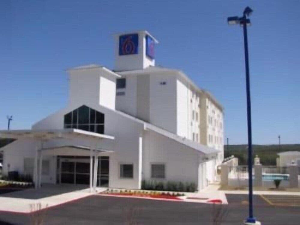 Motel6 Marble Falls, TX in MARBLE FALLS - TX