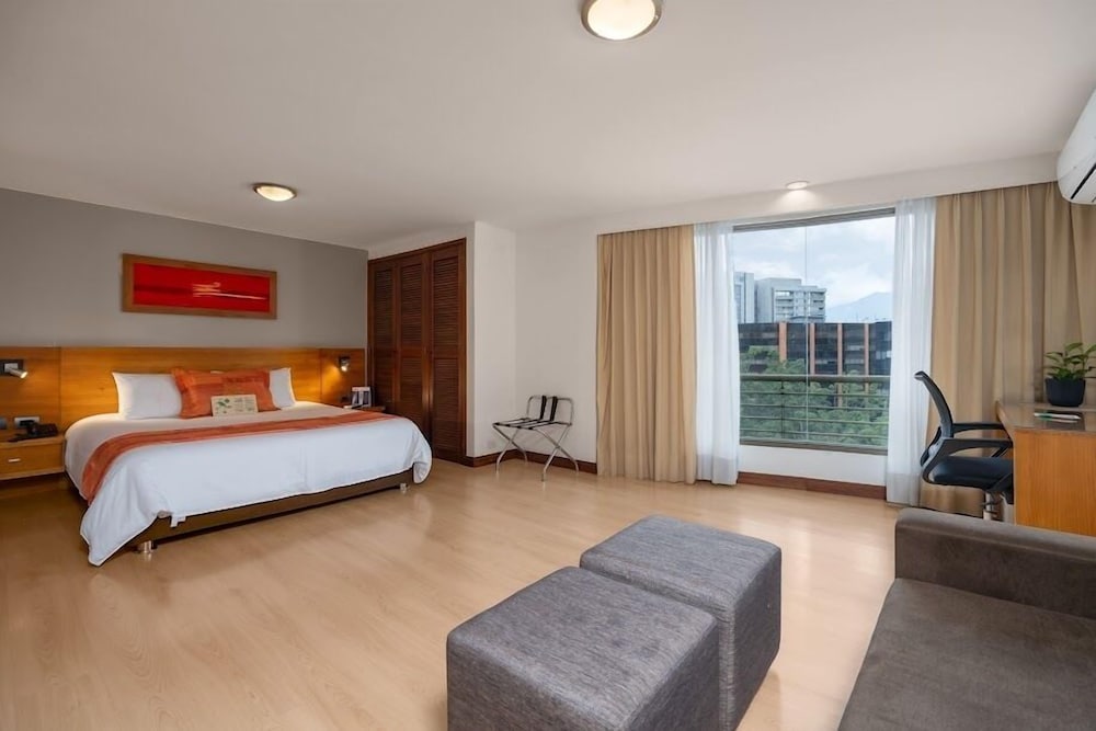Leblon Suites Hotel 23/60