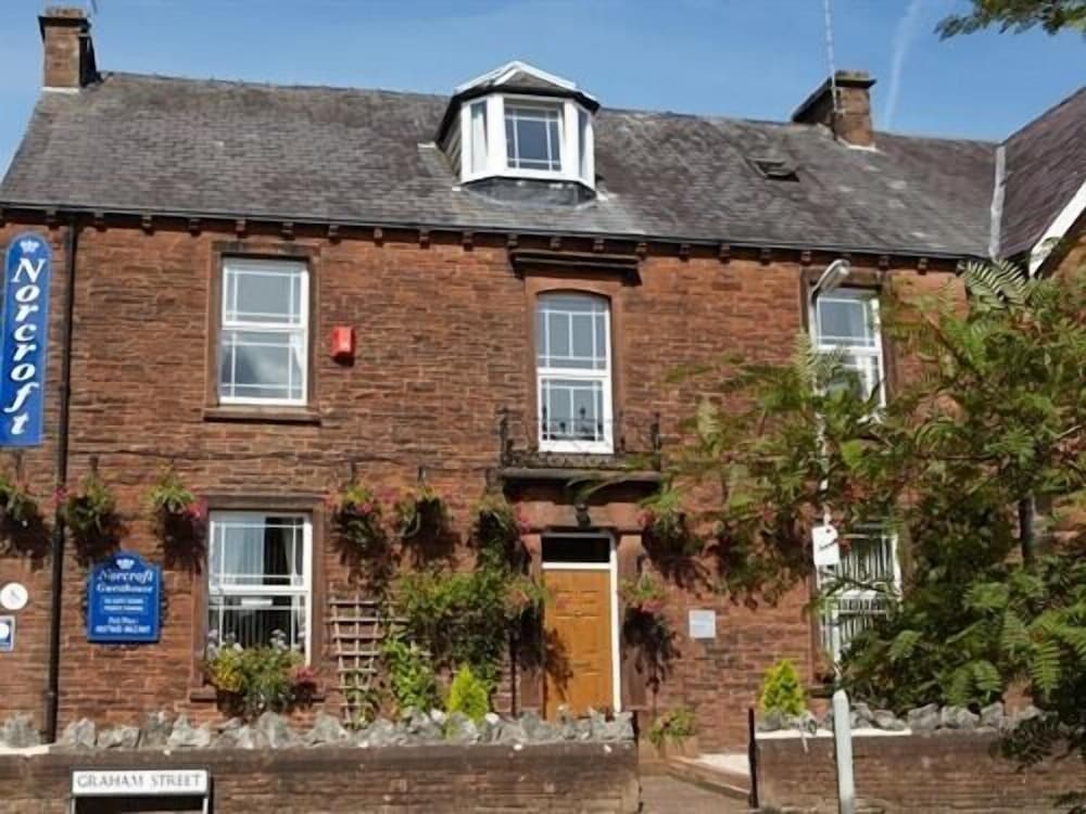 Norcroft Guest House 2/30