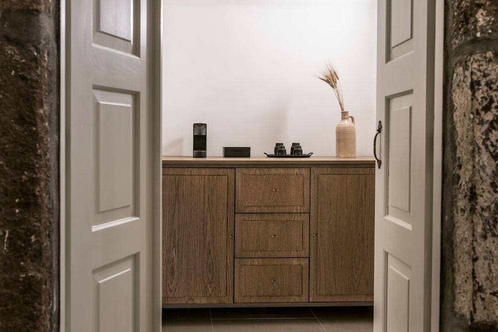 Enigma Apartment 4/50