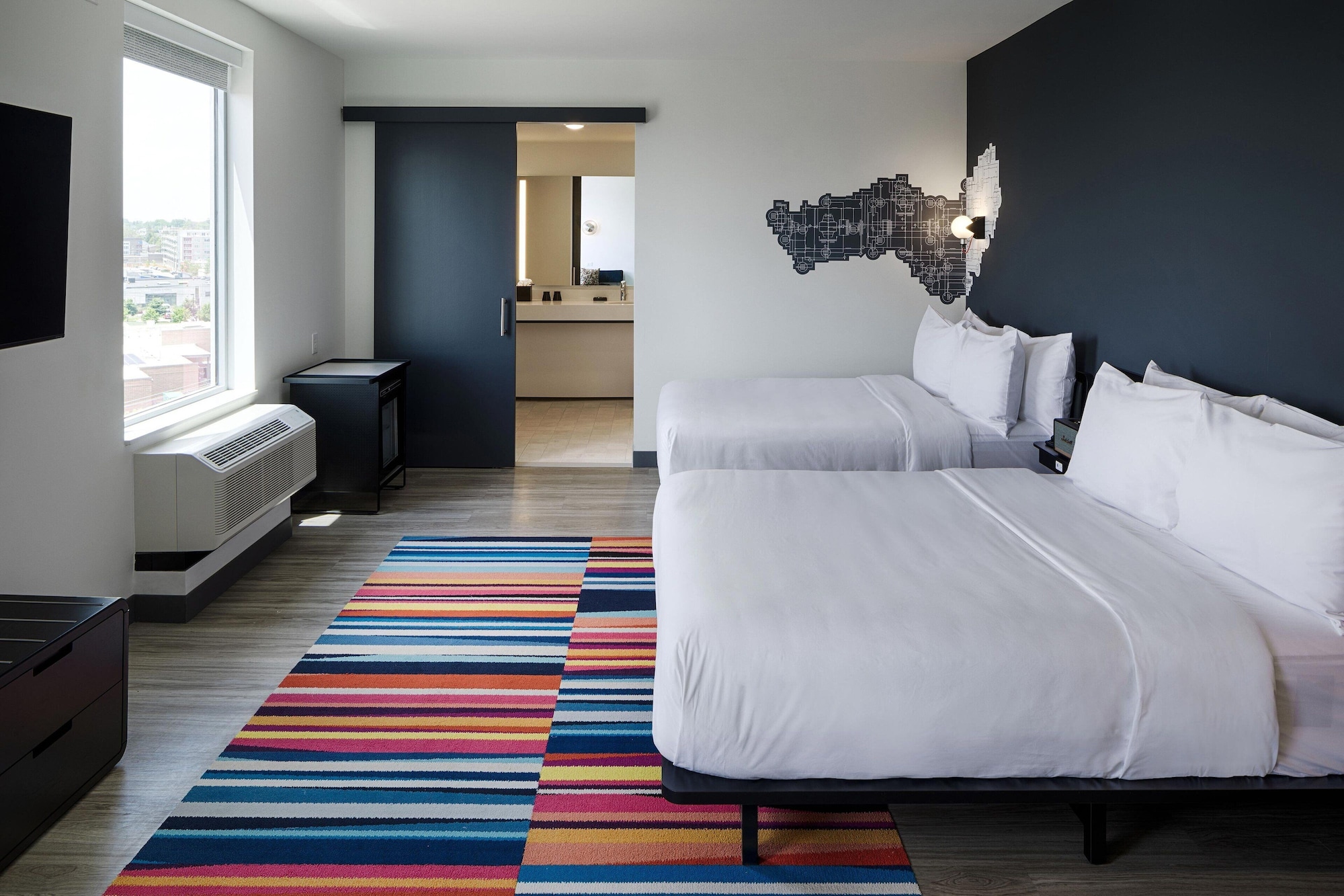 Aloft, 2 Queen Beds