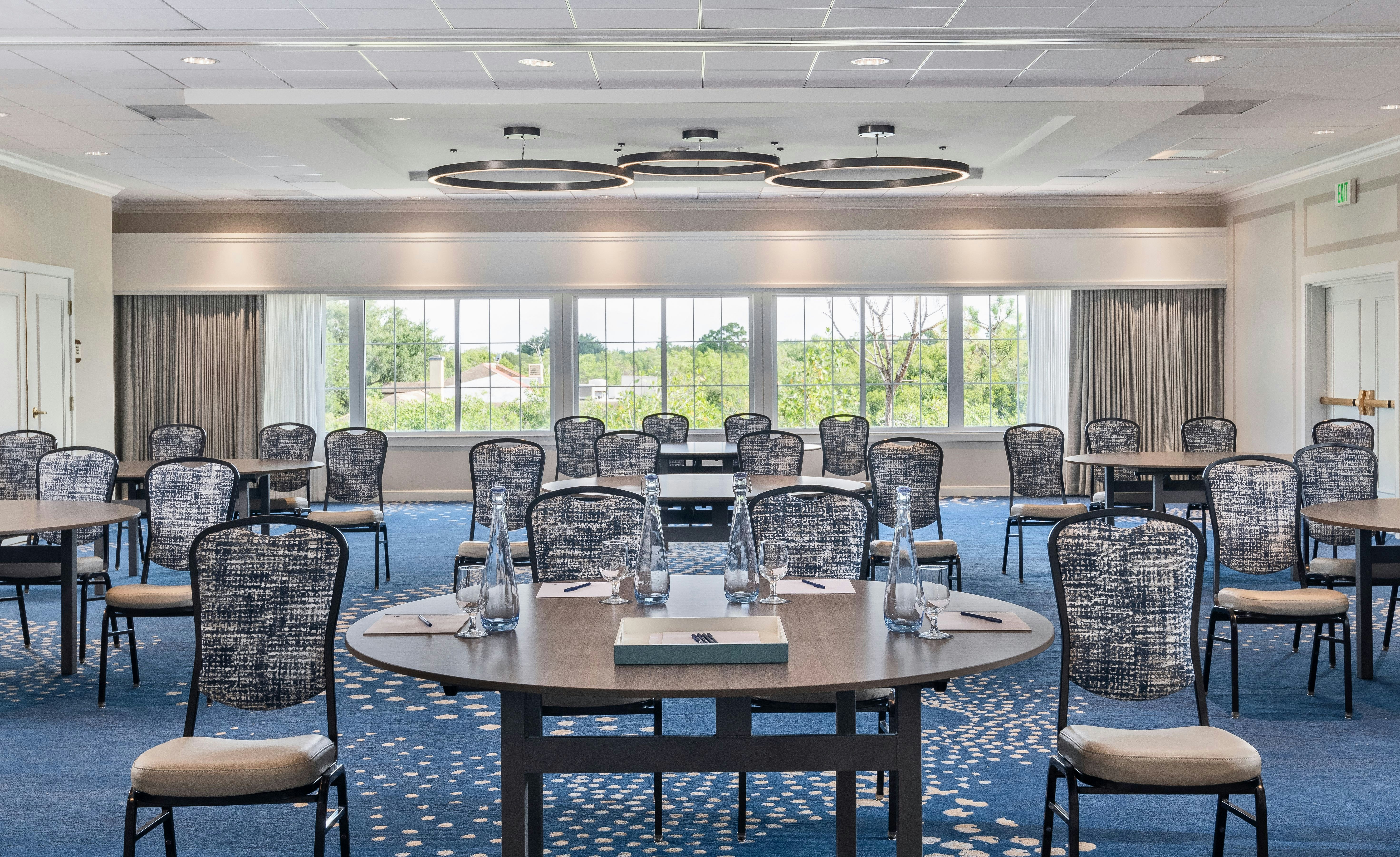 Doubletree Suites By Hilton Naples 48/67