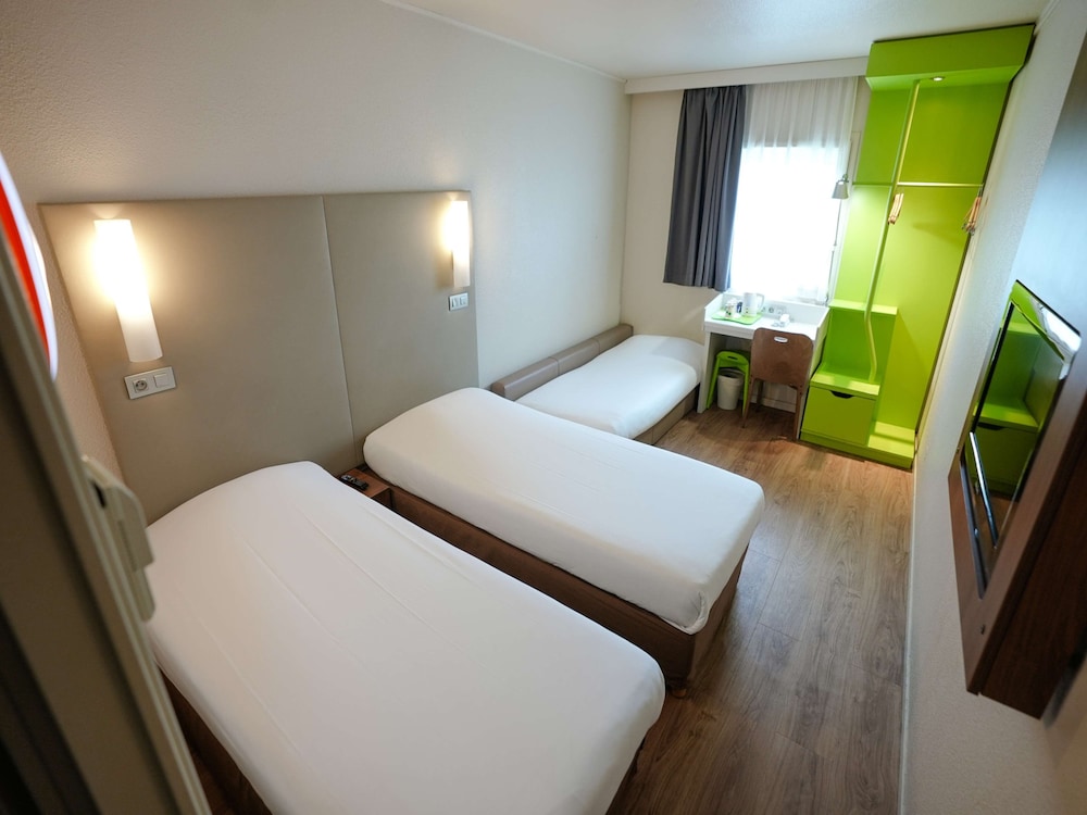 Campanile Paris CDG Airport Villepinte 15/46