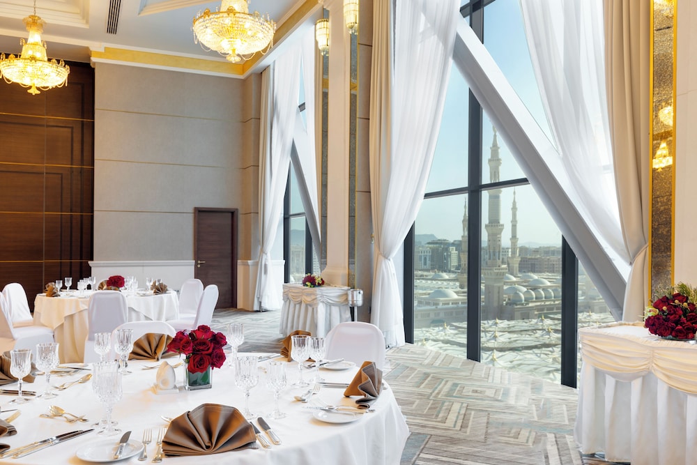 فندق المدينة أوبروى(The Biltmore Al Madinah) 55/73