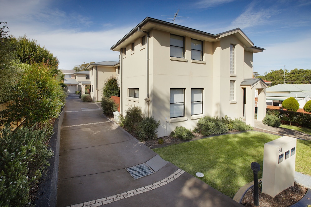 Charlestown Terrace 30/34