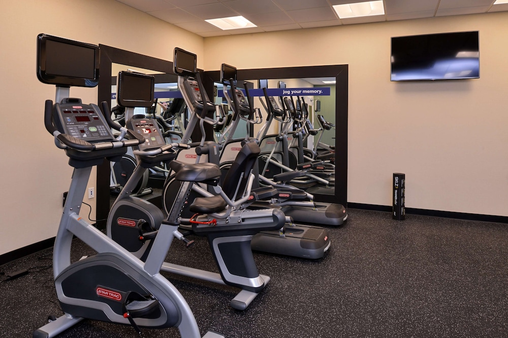 Hampton Inn & Suites Albany/East Greenbush 26/46