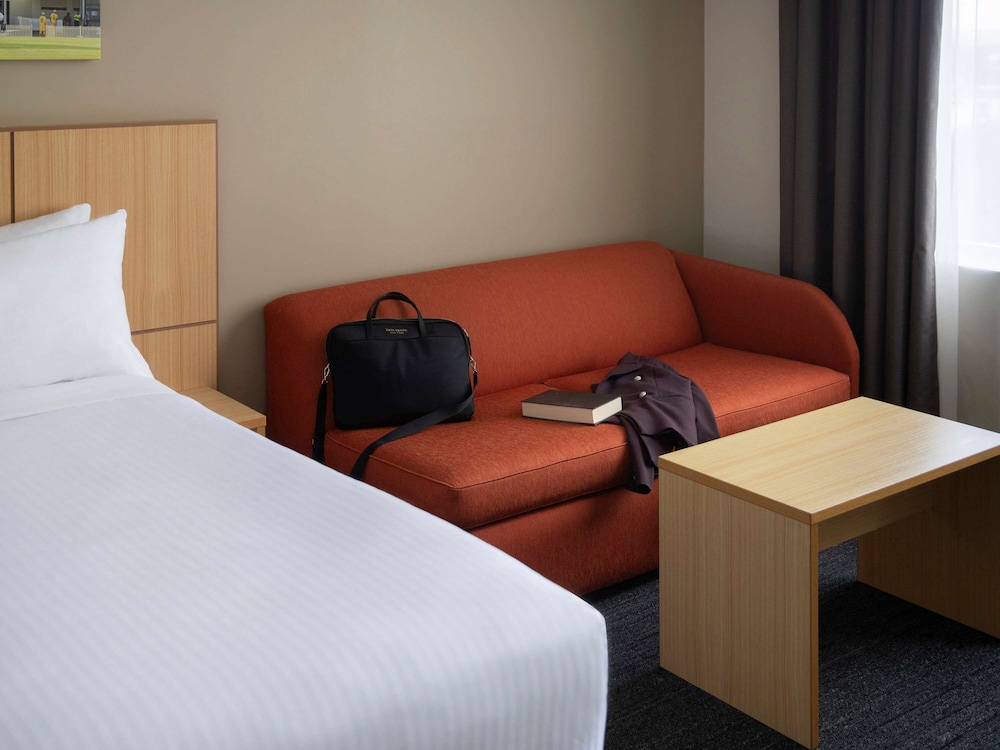 Mercure Sydney Manly Warringah 34/73