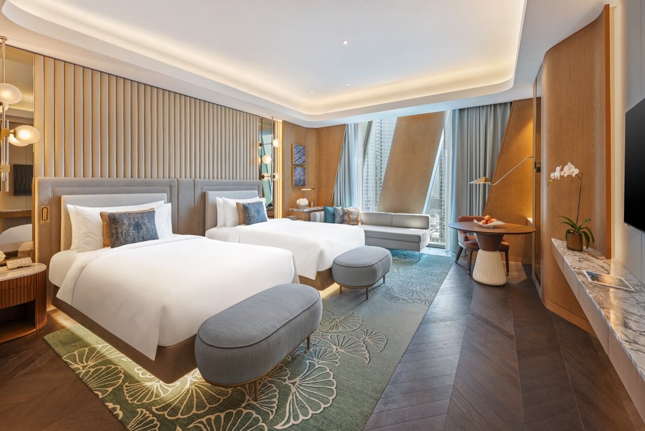 Club, Twin Beds, Downtown View