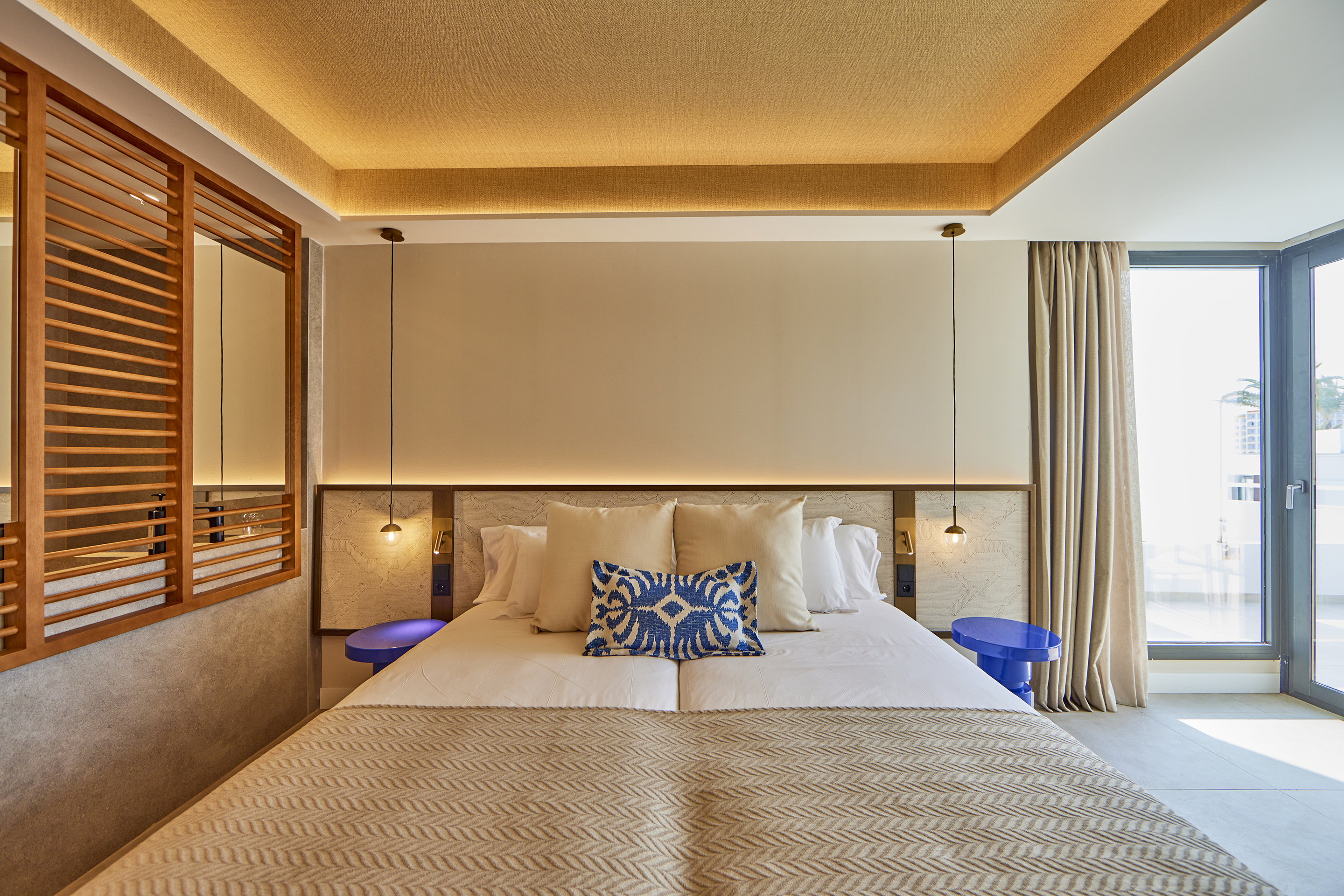 Junior Suite, Lateral Side Sea View