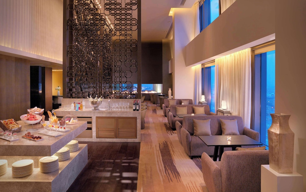 Hyatt Regency Tianjin East 56/73
