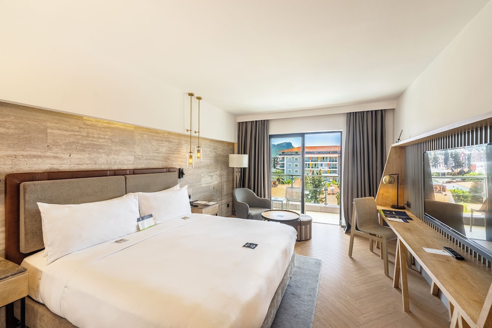 DoubleTree by Hilton Antalya-Kemer All-Inclusive Resort 25/73