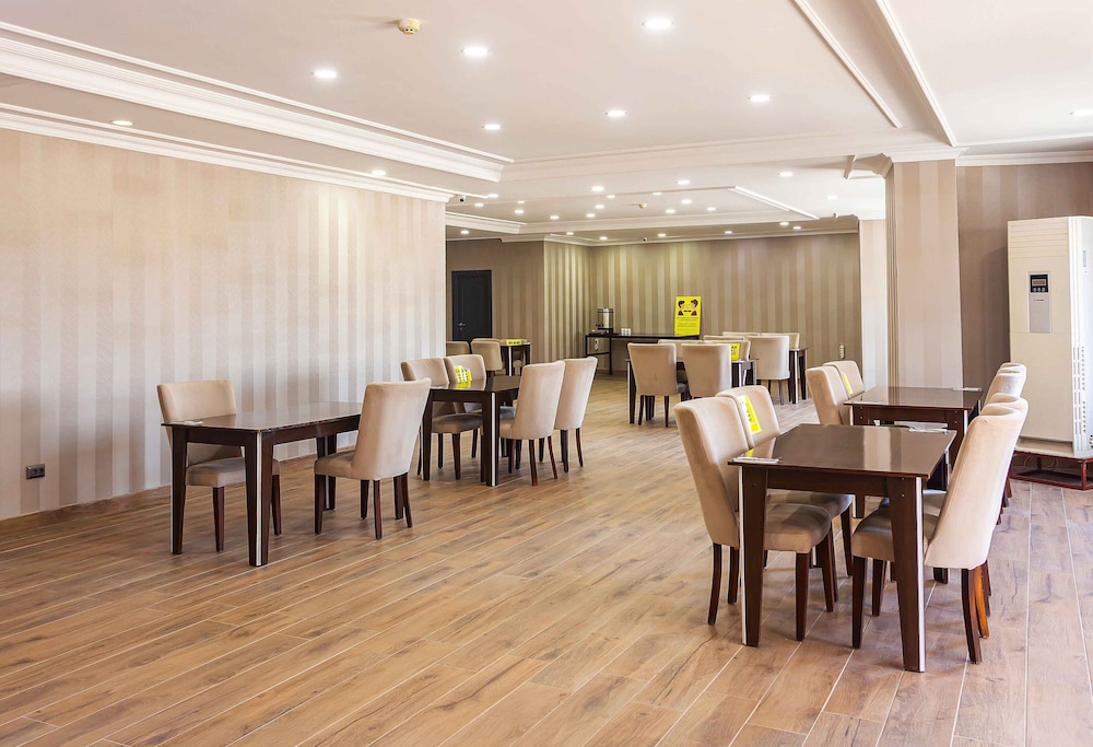 Marina Park Hotel 11/15