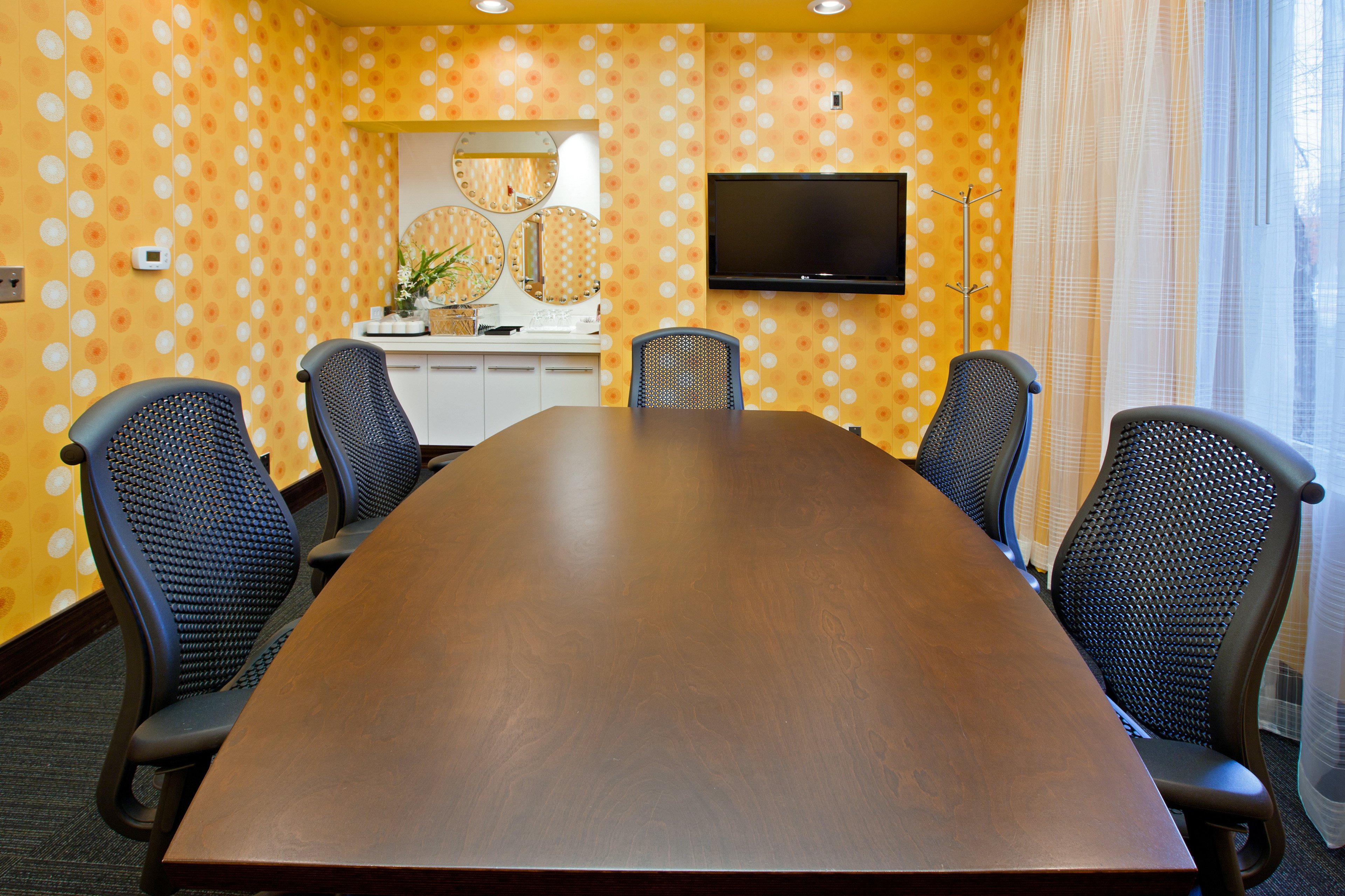 Holiday Inn Express Fishers 16/20