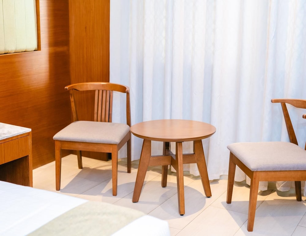 Dumaguete Royal Suite Inn 32/50