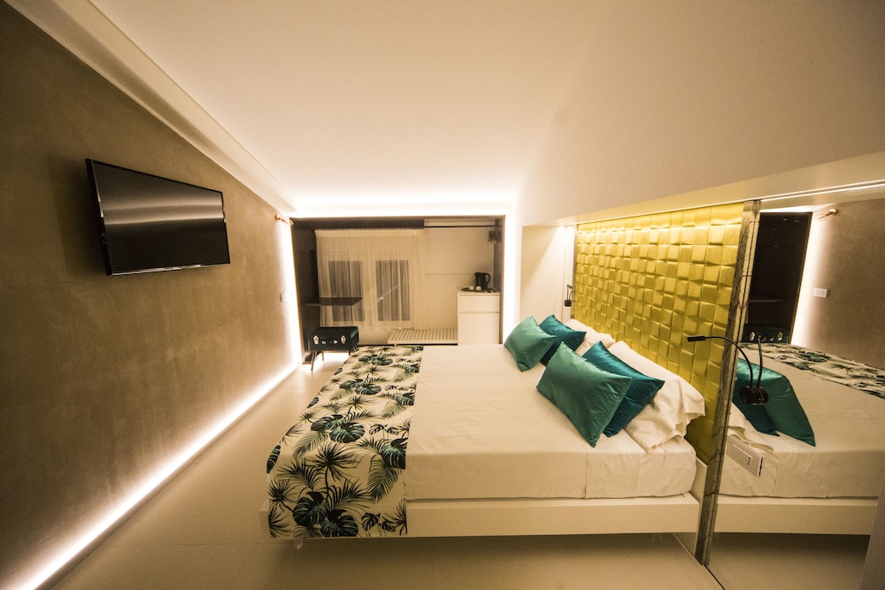 Hedoné Design Experience B&B 16/50
