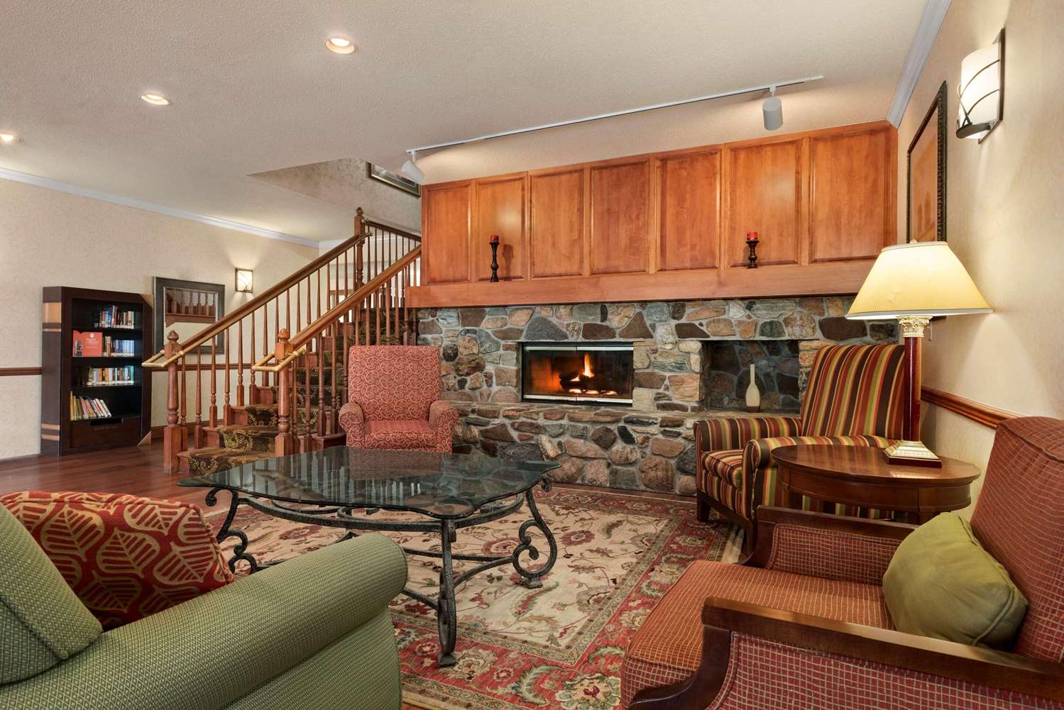 Country Inn and Suites by Radisson Stevens Point WI 13/21