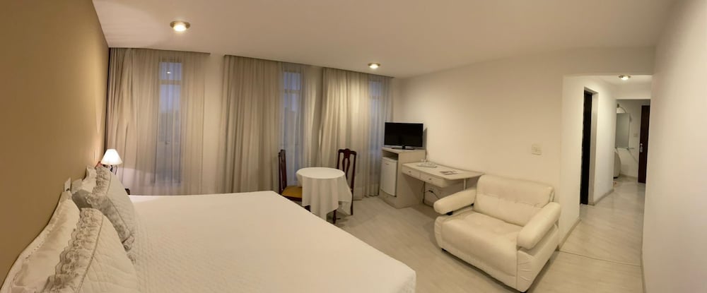 Pampas Palace 30/63