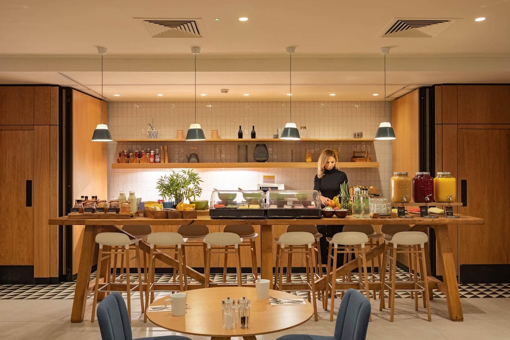 Holiday Inn London - Whitechapel by IHG 63/82
