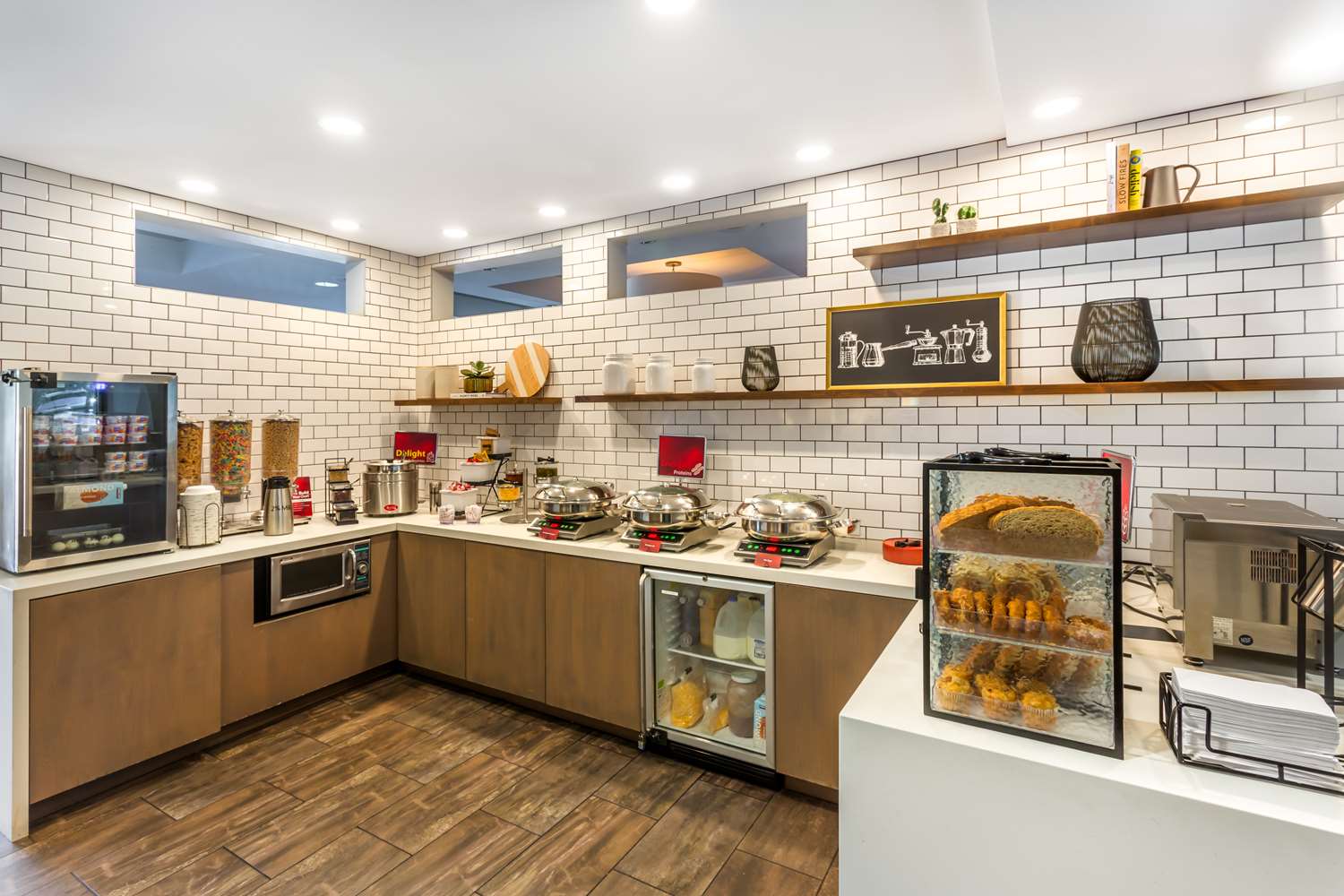 Best Western Plus Cotton Tree Inn 30/44