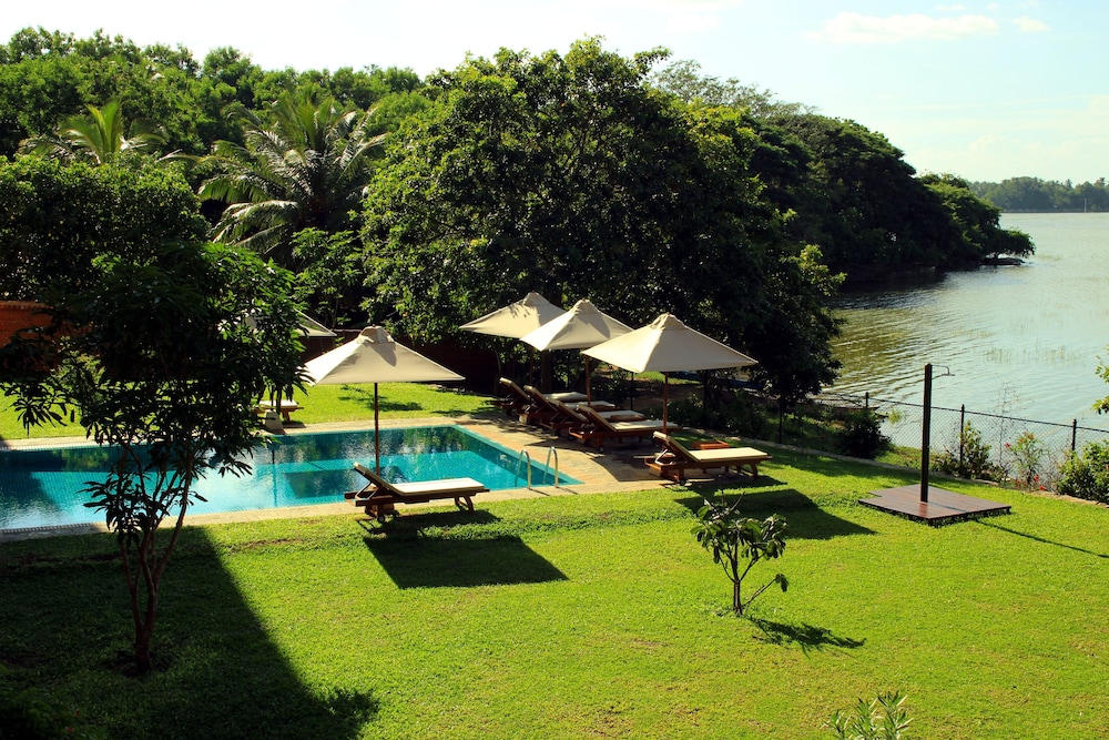 Thaulle Resort 35/50