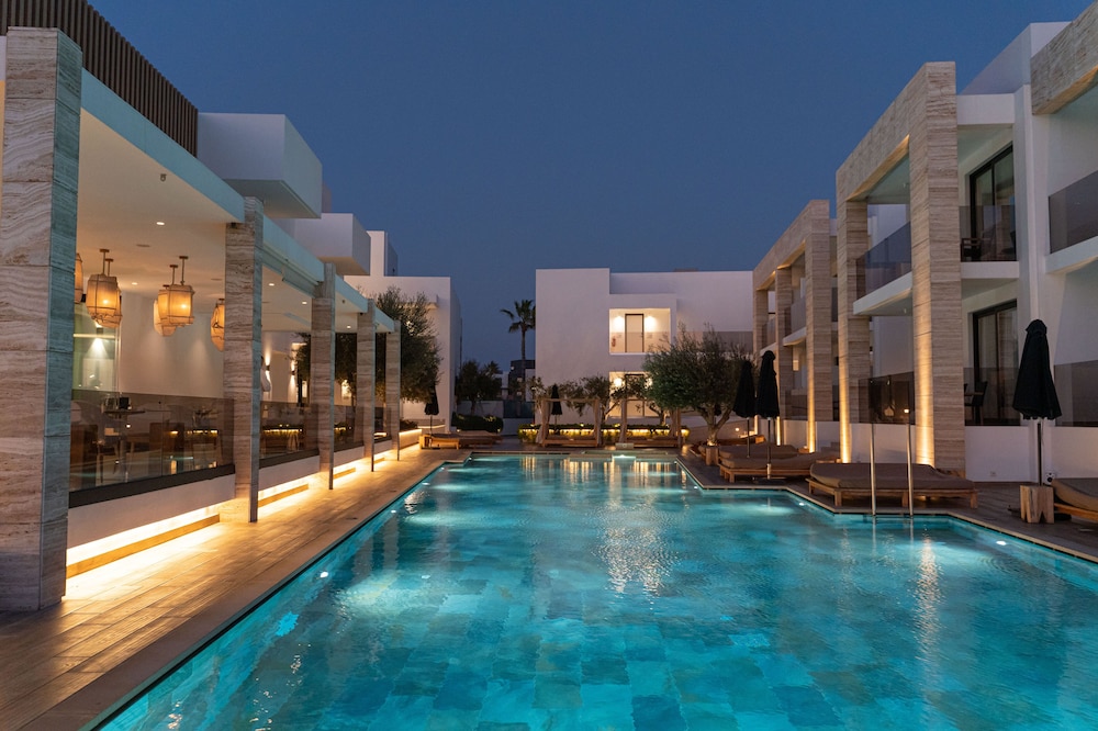 Lango Design Hotel & Spa, Adults Only 71/76
