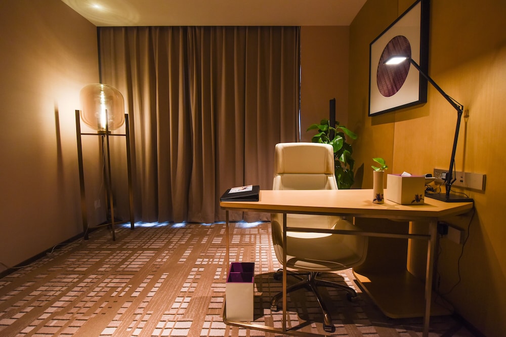Novotel Zhengzhou Airport 43/68