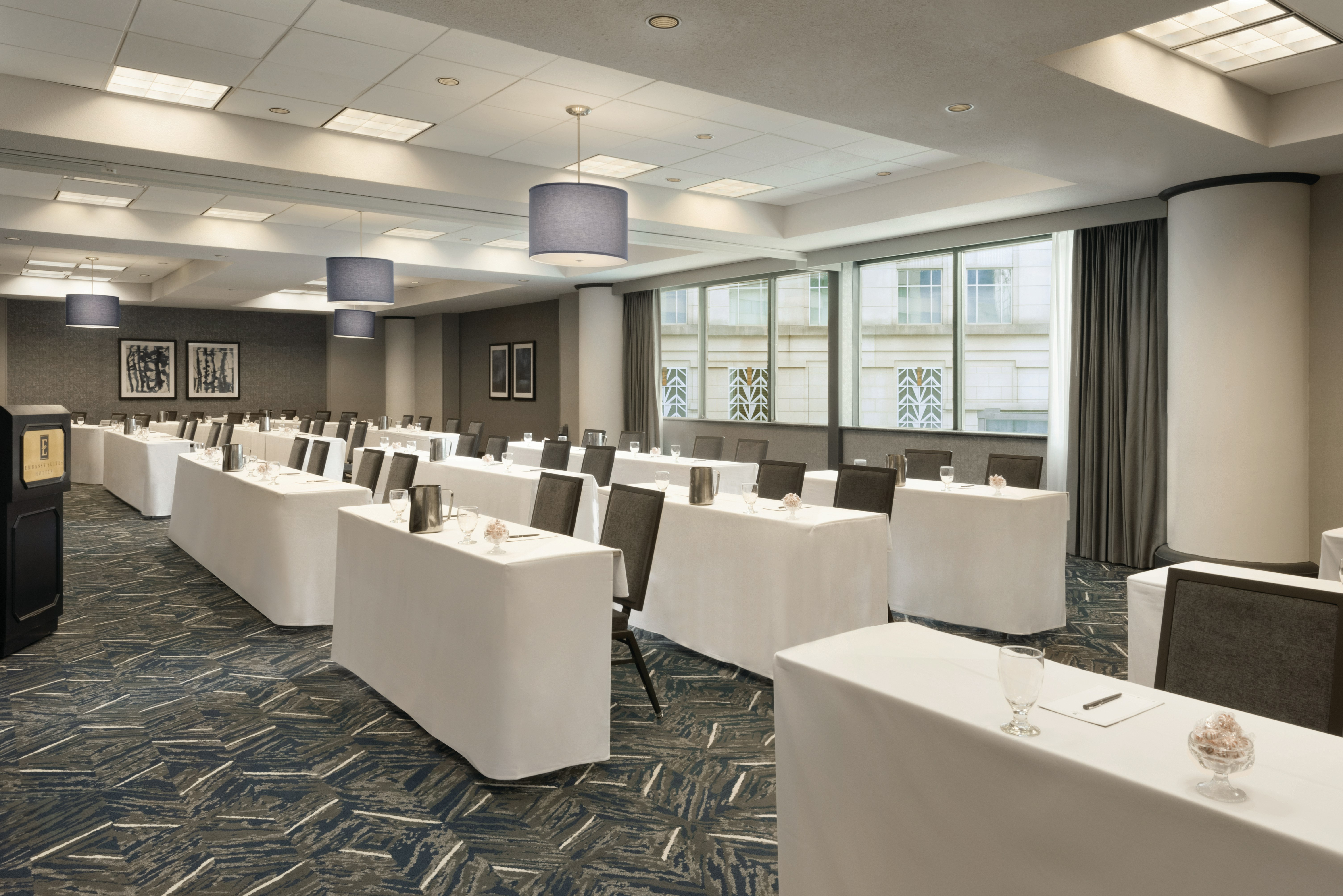 Embassy Suites Indianapolis Downtown 69/75