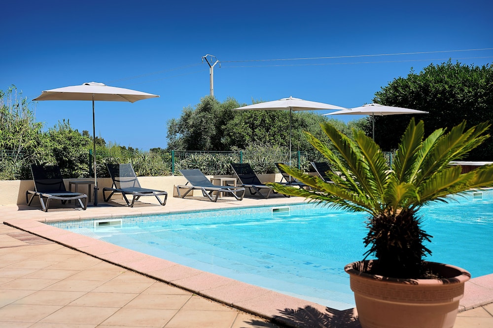 Hotel Les Jardins de La Madrague 62/65