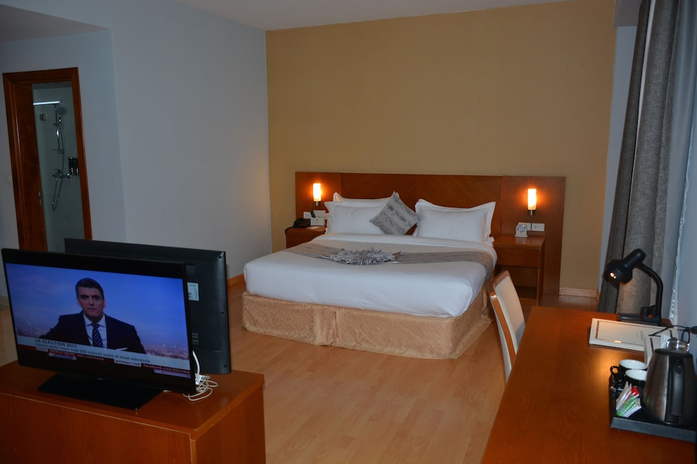 جناح جونيور بسريرين منفصلين، AZZEMAN HOTEL 5/10