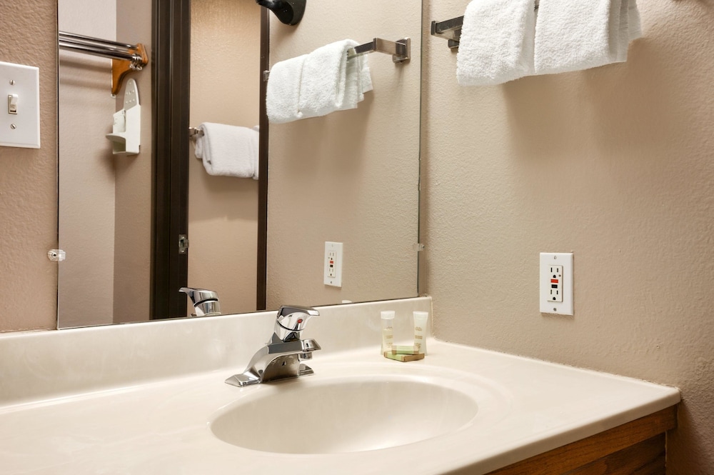 Super 8 By Wyndham Durango 14/30
