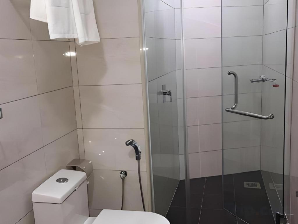 ID Hotel Yayasan 32/35
