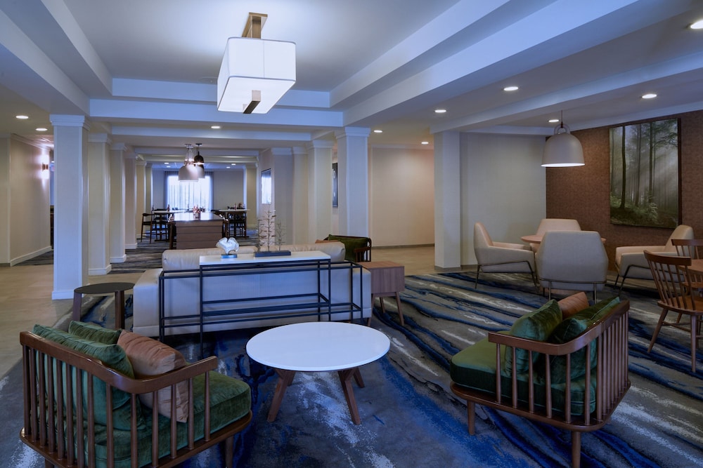 Fairfield Inn And Suites San Bernardino 38/47