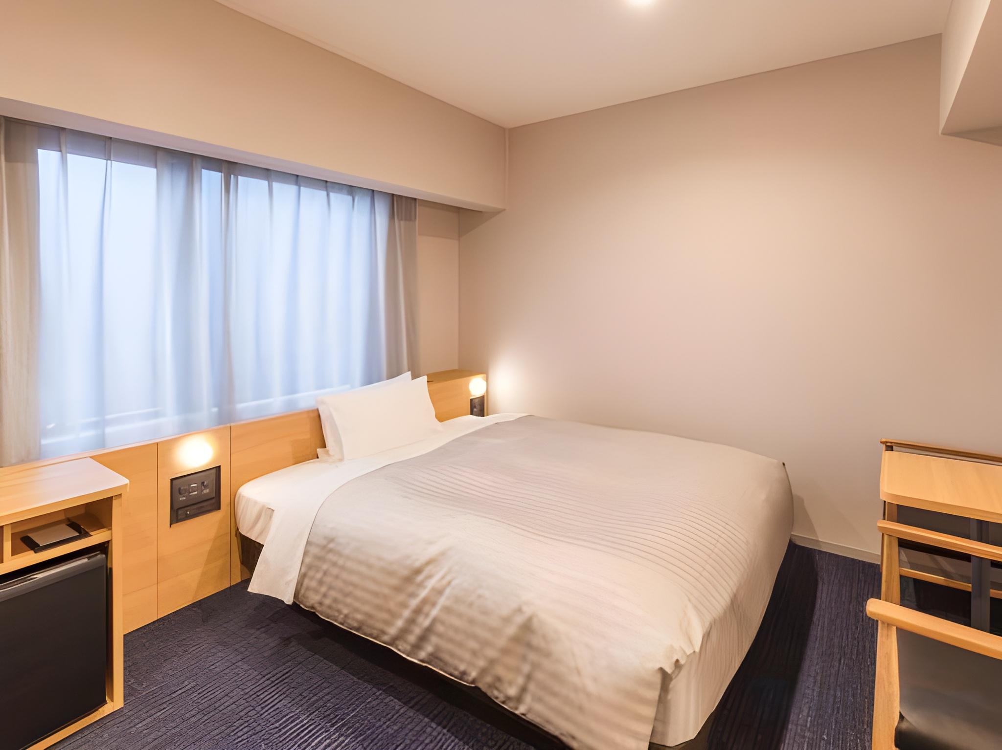 Universal, Double Bed
