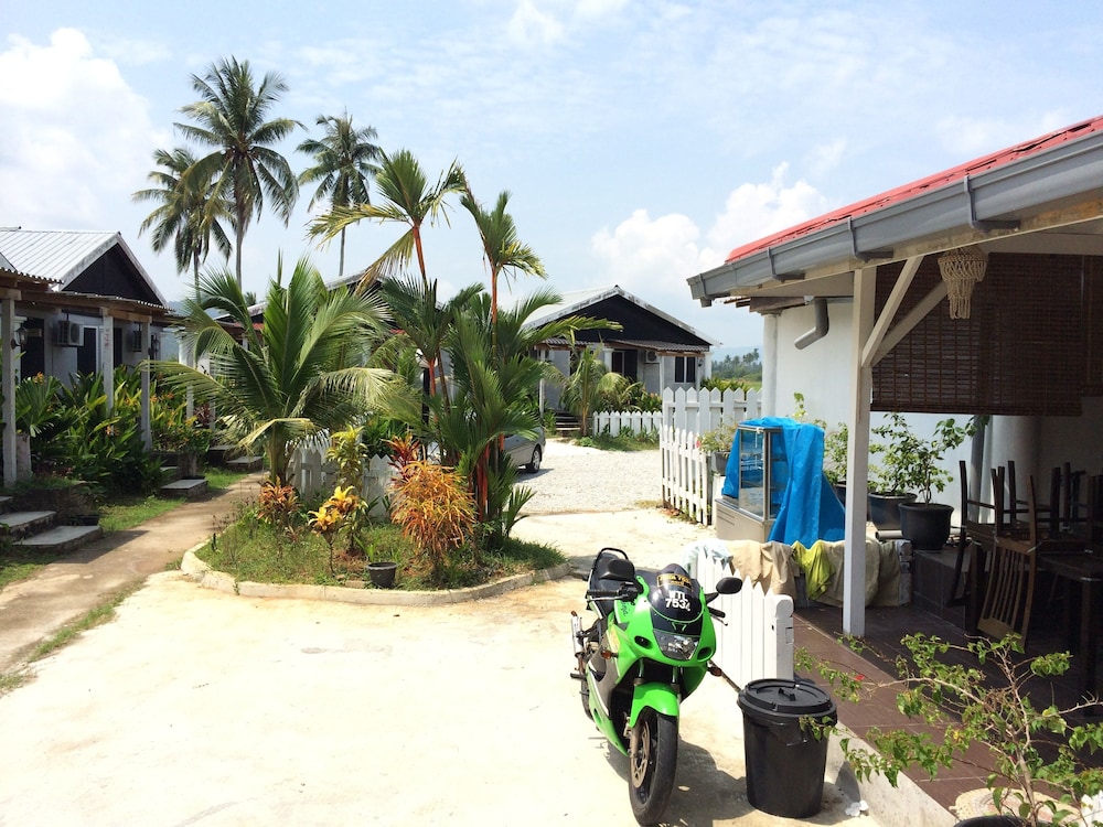Pondok Muara Chalet 4/51