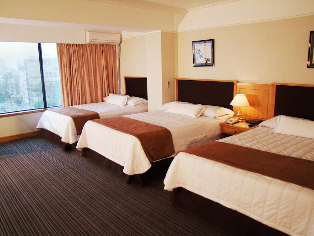 Miramar Hotel 18/71