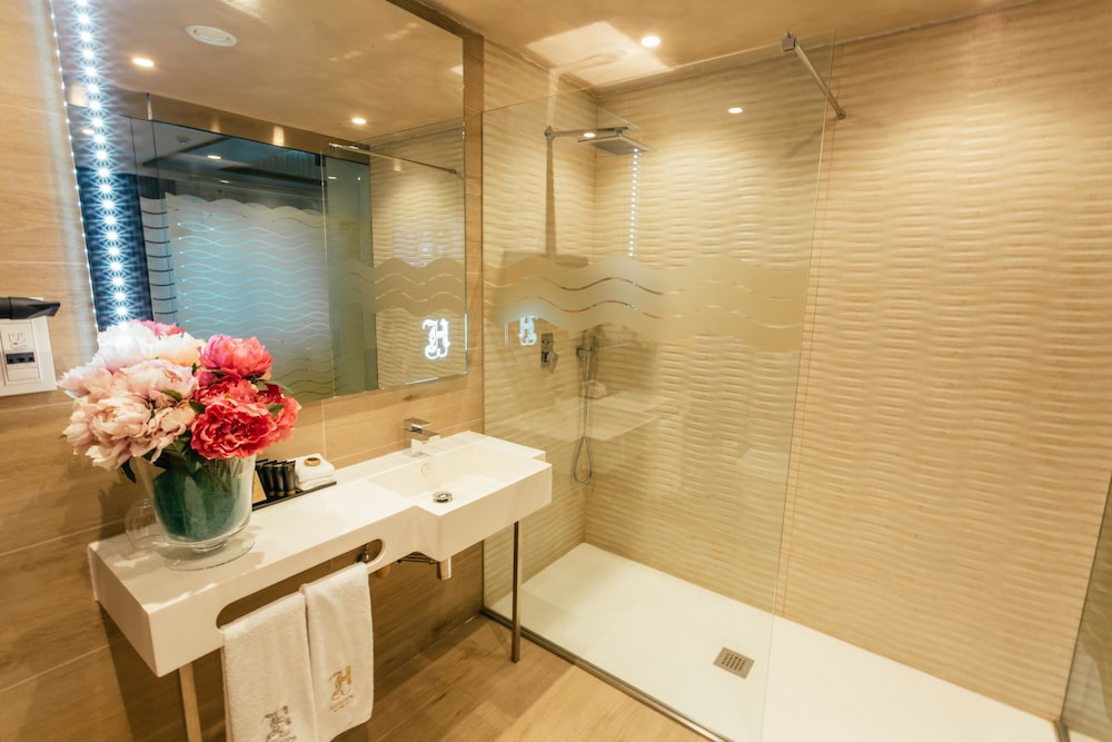 Hugos Boutique Hotel - Adults Only 28/76