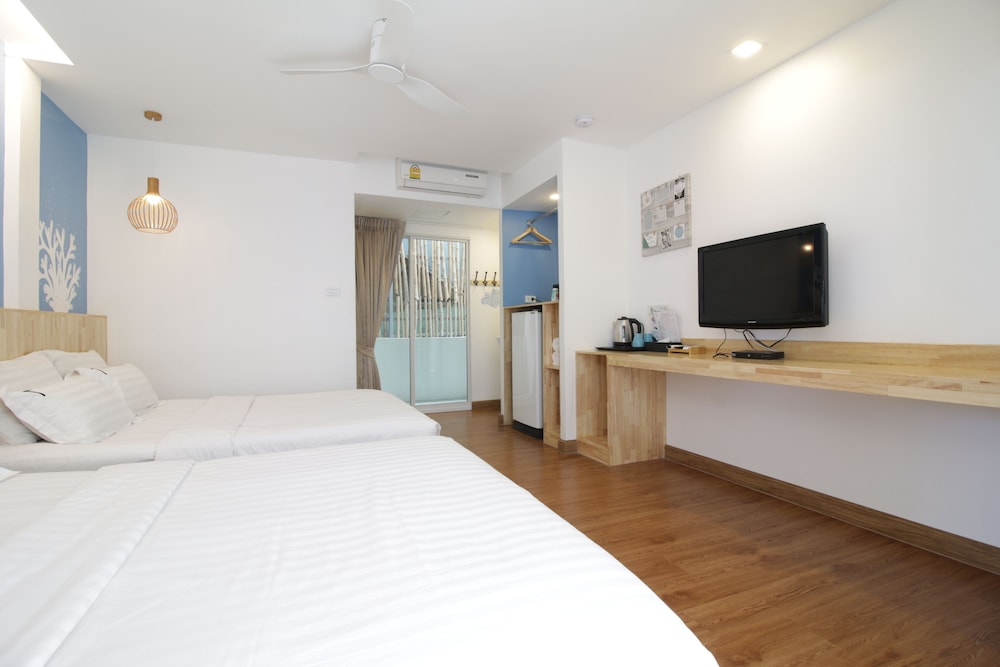 Tawaen Beach Resort 9/31