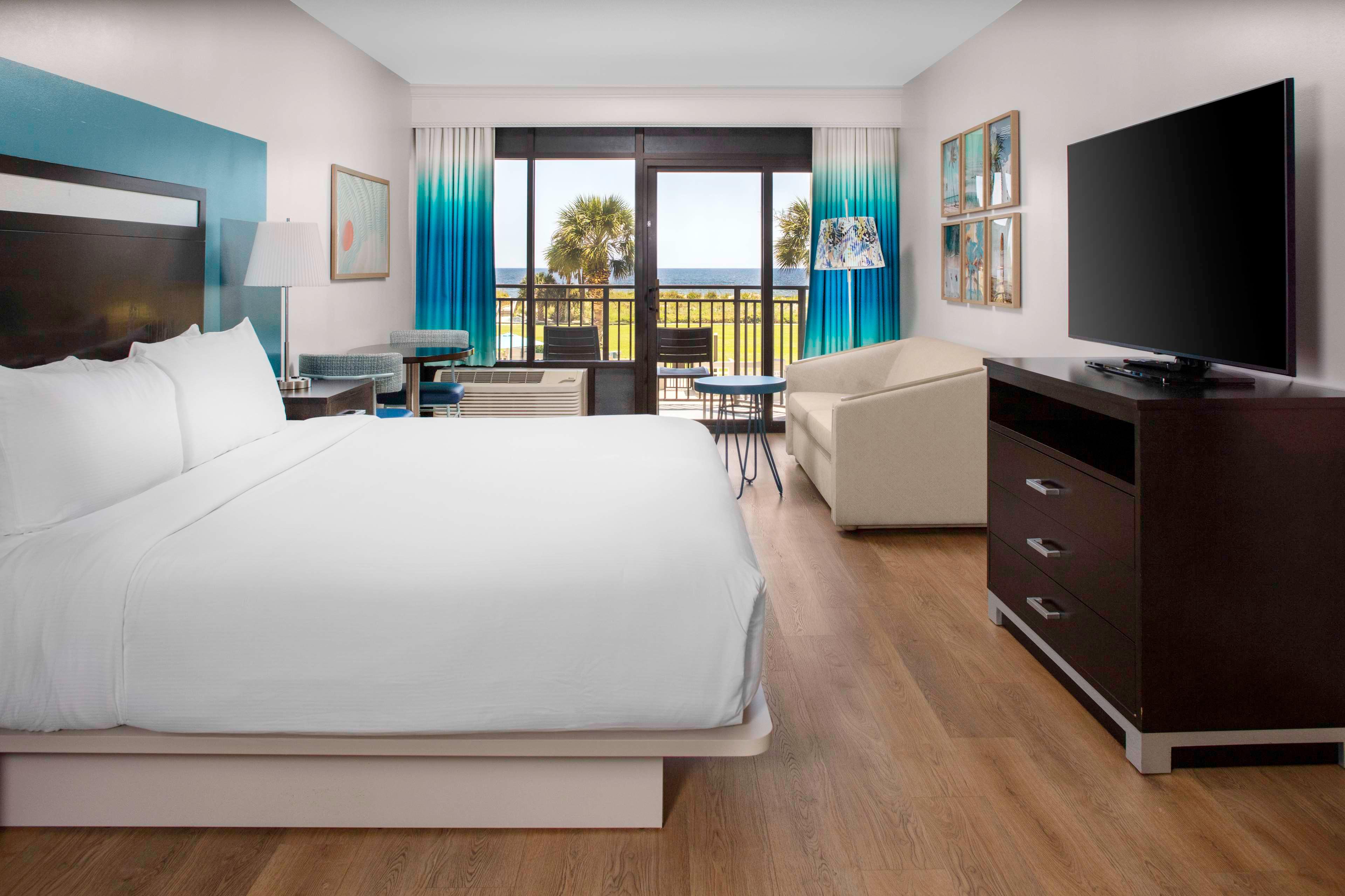 ROOM, KING BED, OCEAN VIEW, SOFA, BALCONY